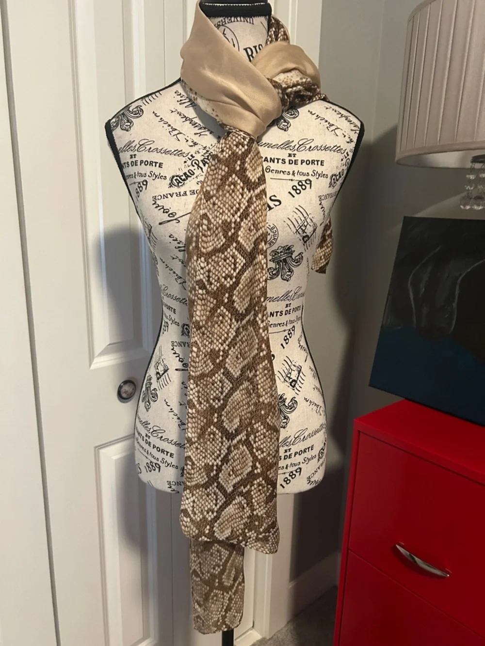 NWOT Neutral Snake Print Wrap Shawl